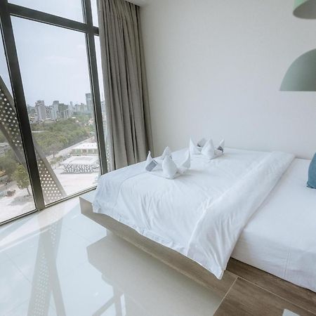 Wooden Maple Hotel Phnom Penh Dış mekan fotoğraf