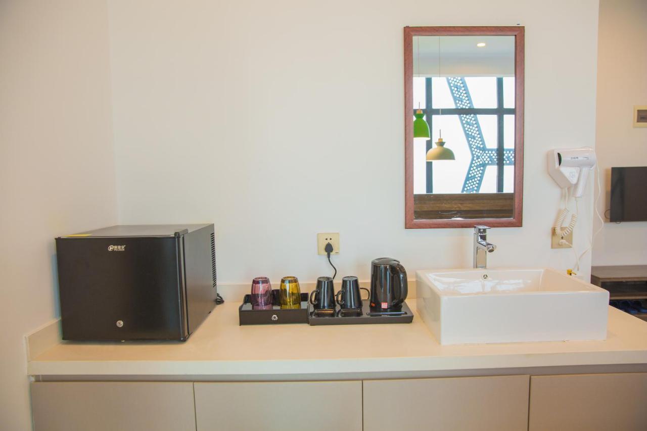 Wooden Maple Hotel Phnom Penh Dış mekan fotoğraf
