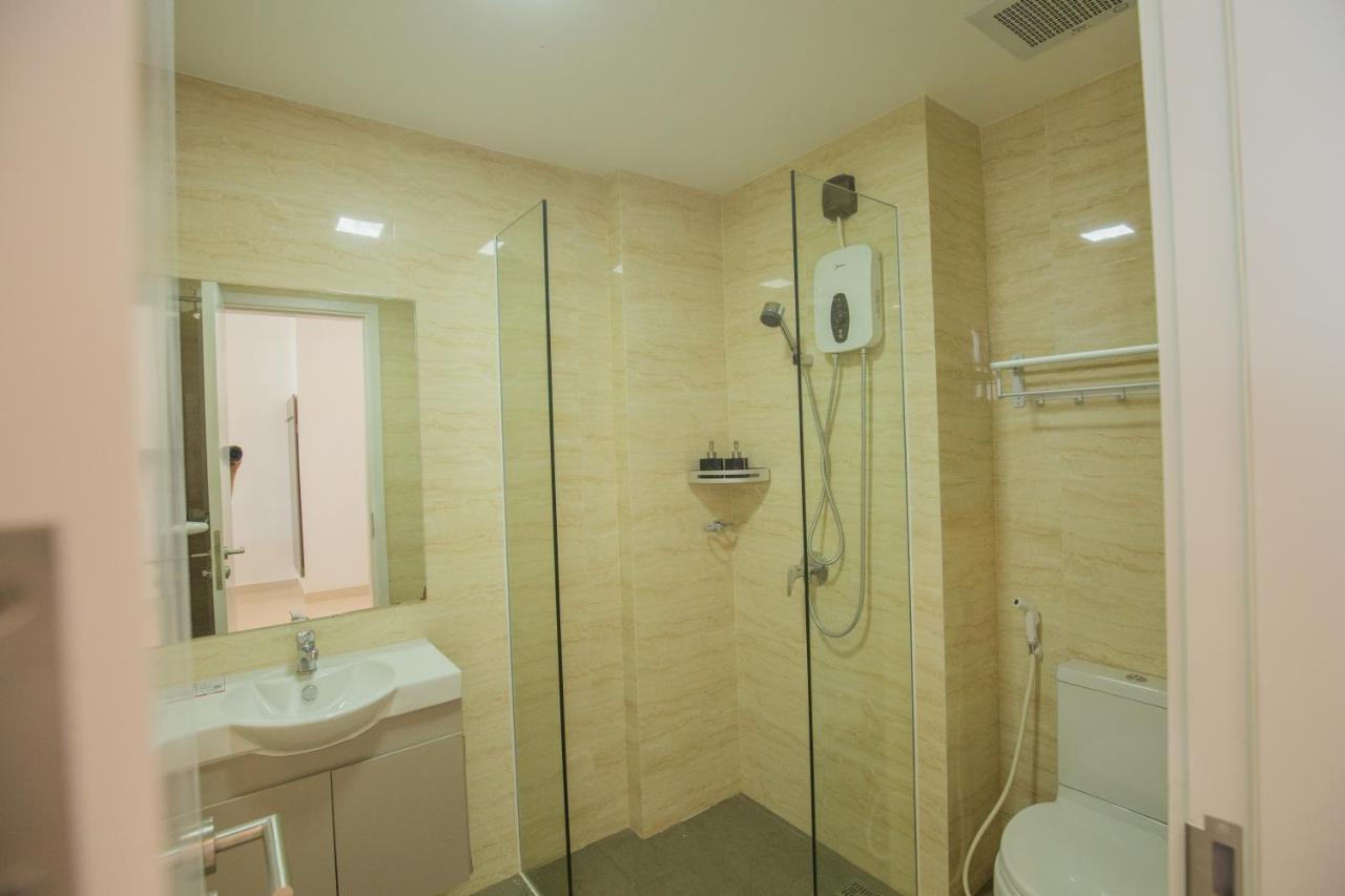 Wooden Maple Hotel Phnom Penh Dış mekan fotoğraf