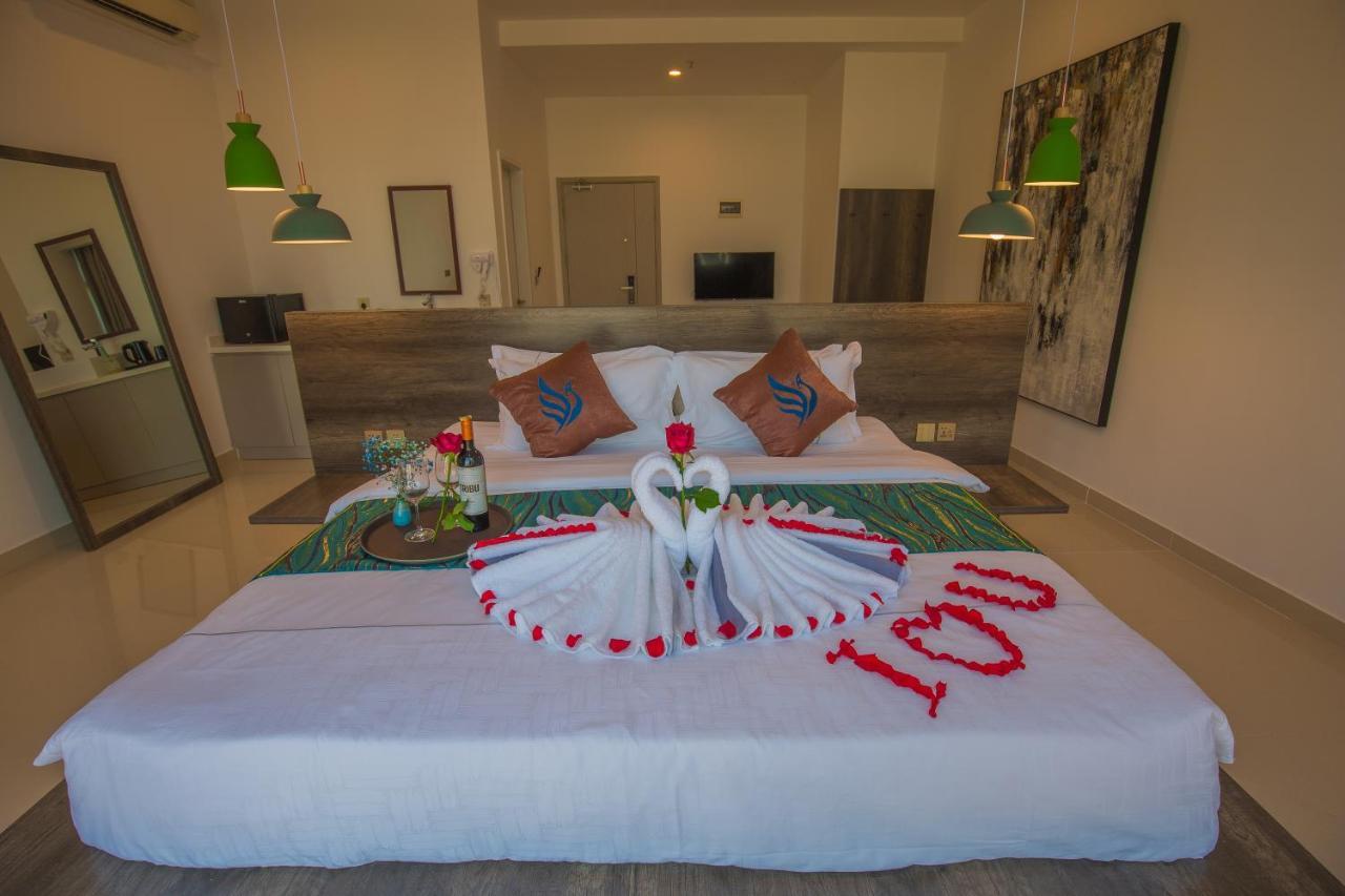 Wooden Maple Hotel Phnom Penh Dış mekan fotoğraf