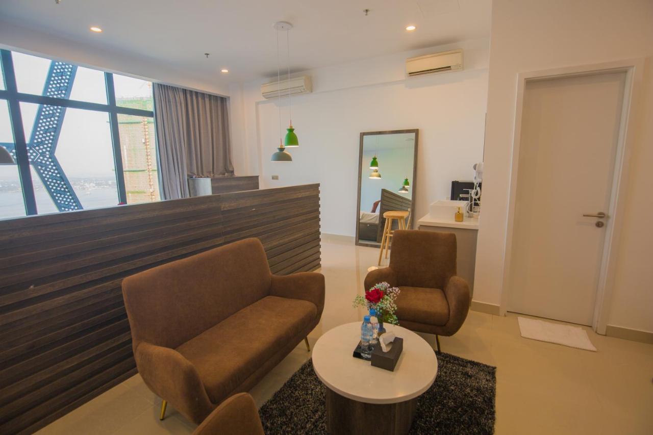 Wooden Maple Hotel Phnom Penh Dış mekan fotoğraf