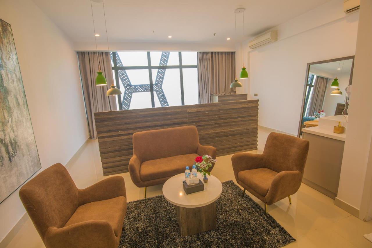 Wooden Maple Hotel Phnom Penh Dış mekan fotoğraf