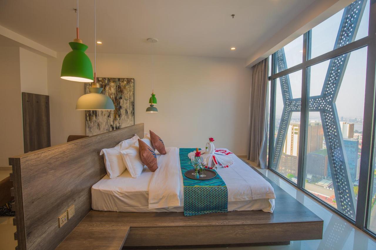 Wooden Maple Hotel Phnom Penh Dış mekan fotoğraf