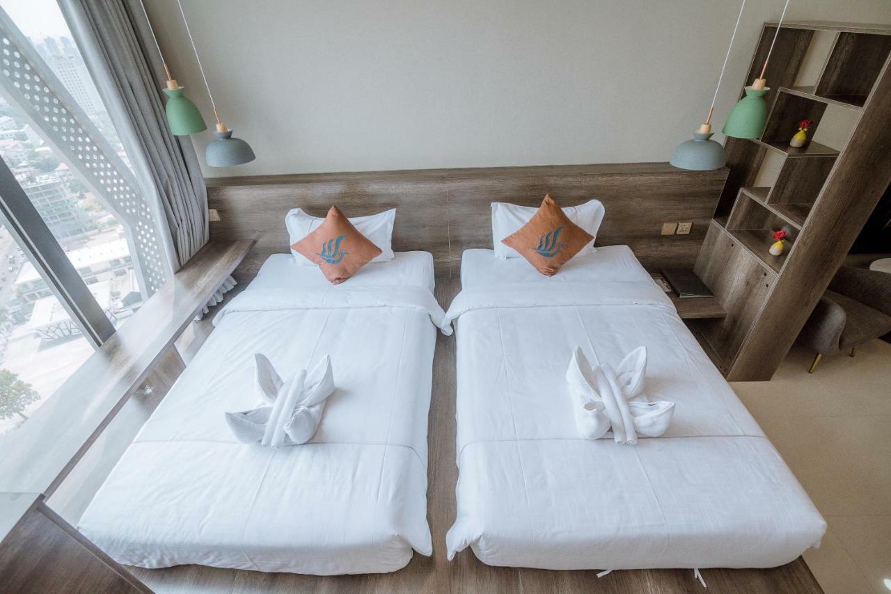 Wooden Maple Hotel Phnom Penh Dış mekan fotoğraf