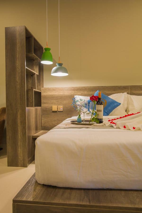 Wooden Maple Hotel Phnom Penh Dış mekan fotoğraf