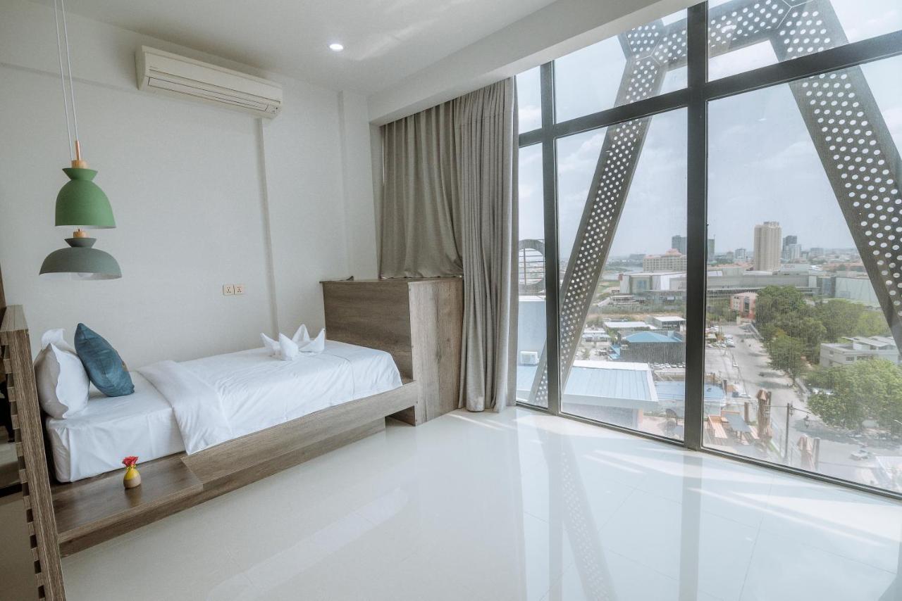Wooden Maple Hotel Phnom Penh Dış mekan fotoğraf
