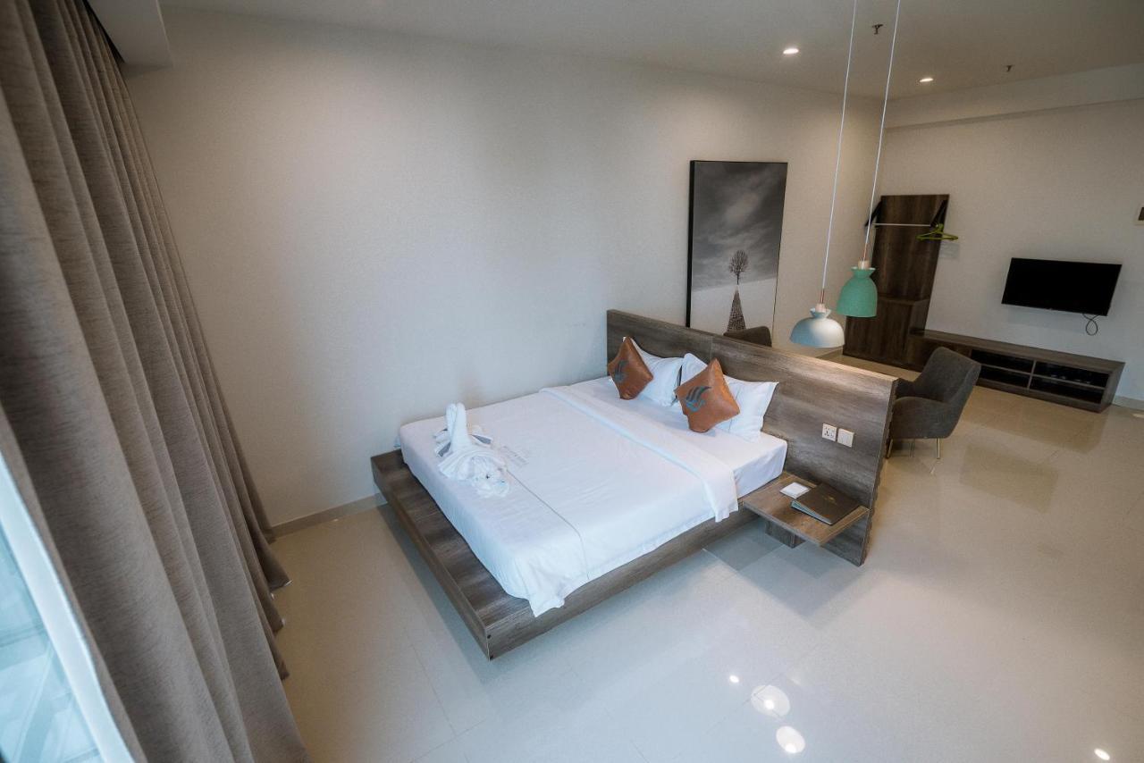 Wooden Maple Hotel Phnom Penh Dış mekan fotoğraf