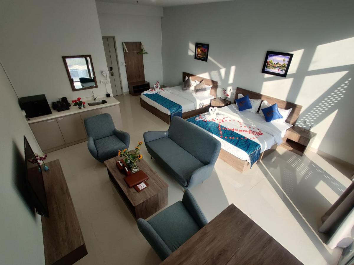 Wooden Maple Hotel Phnom Penh Dış mekan fotoğraf
